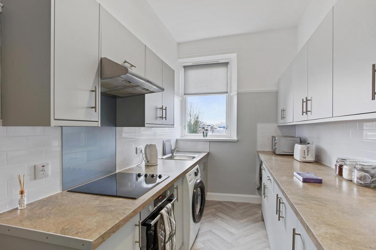 Lovely 3 Bedroom Apartment In Aberdeen Centre Zewnętrze zdjęcie